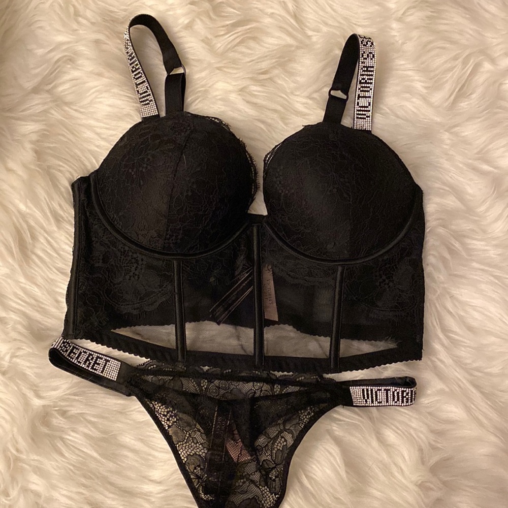 NWT Victoria’s Secret 36D Bra and M Panty